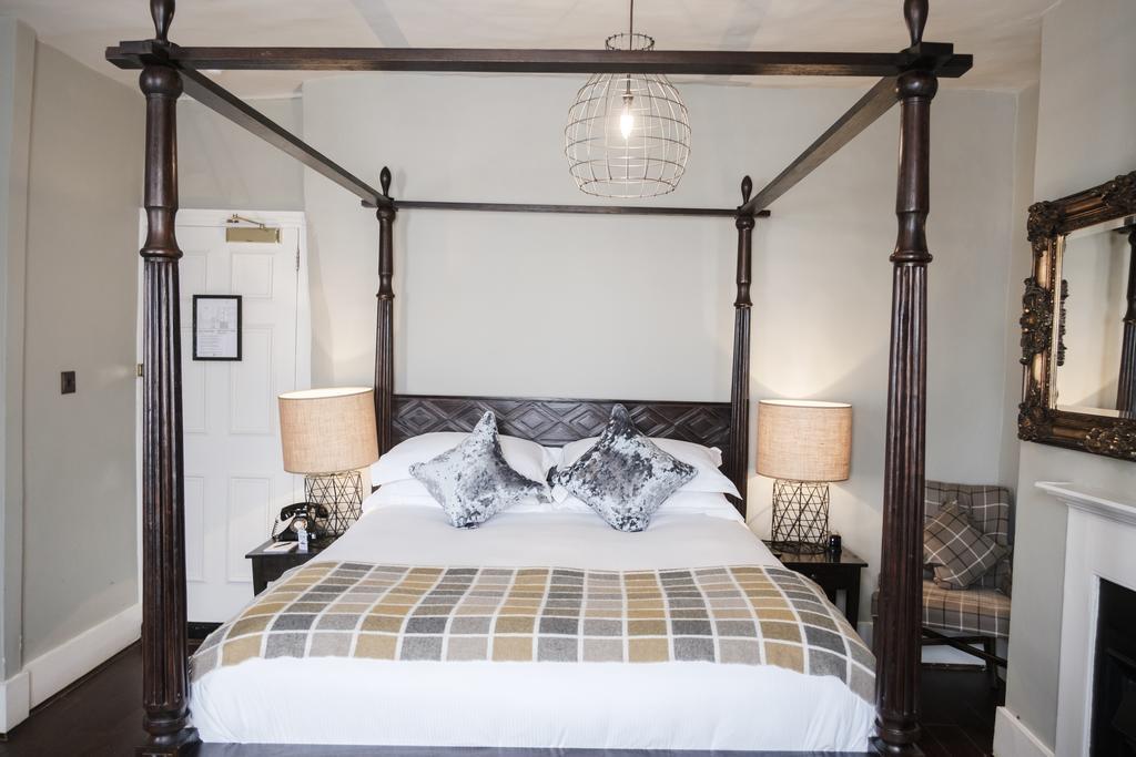 Hotel Hinds Head Aldermaston Zewnętrze zdjęcie