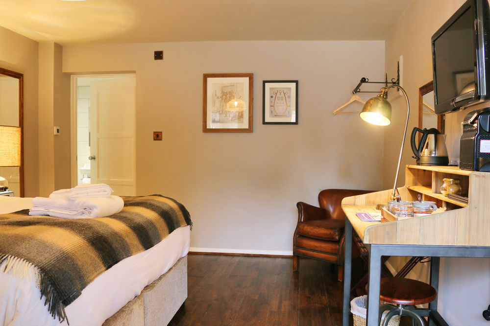 Hotel Hinds Head Aldermaston Zewnętrze zdjęcie