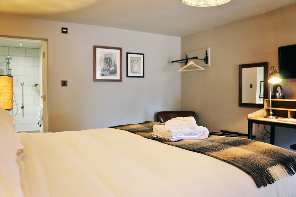 Hotel Hinds Head Aldermaston Zewnętrze zdjęcie
